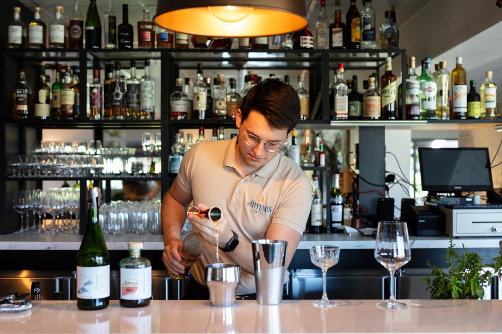 Artemis Hotel & Spa Bistro Coquet ブリウド エクステリア 写真