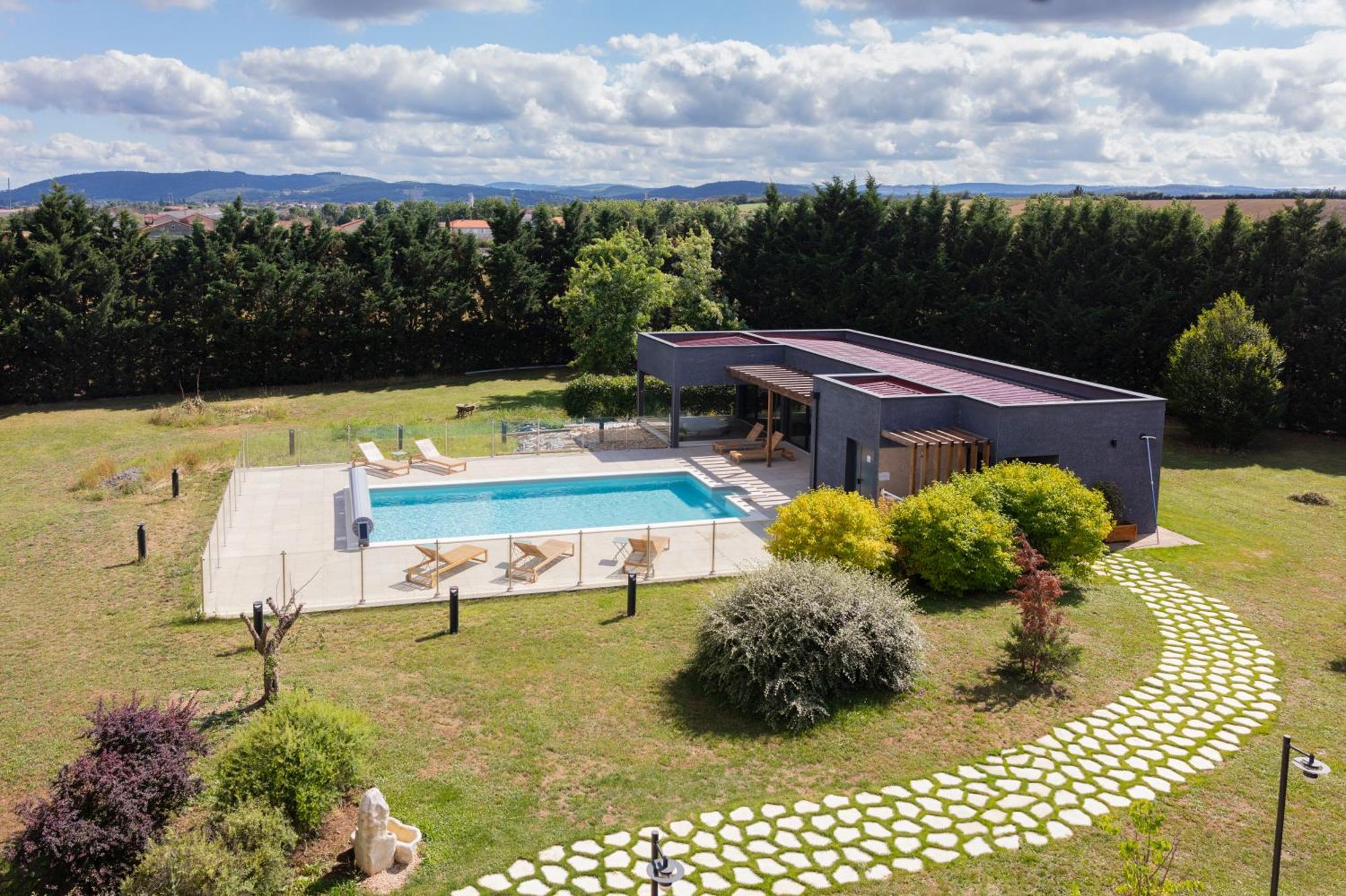 Artemis Hotel & Spa Bistro Coquet ブリウド エクステリア 写真